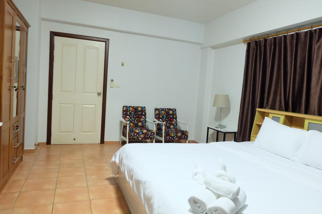Lomsabai Apartments Bangsaen Екстериор снимка