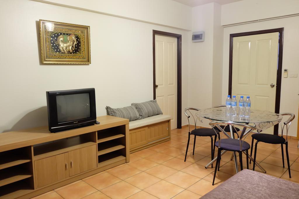 Lomsabai Apartments Bangsaen Екстериор снимка