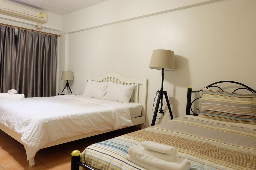 Lomsabai Apartments Bangsaen Екстериор снимка