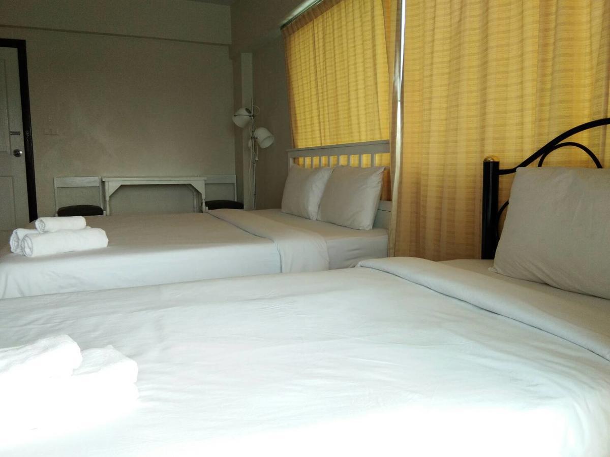 Lomsabai Apartments Bangsaen Екстериор снимка