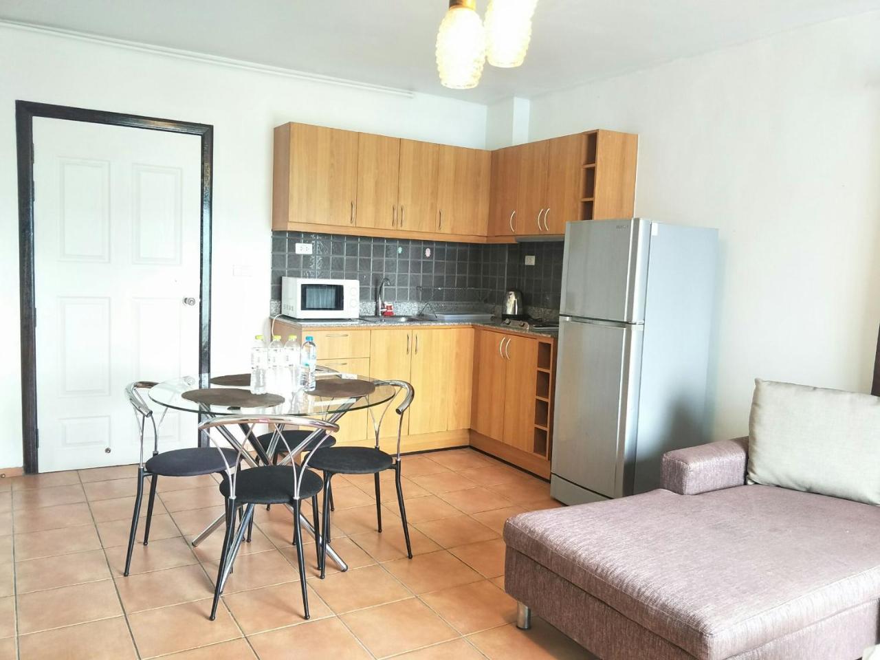 Lomsabai Apartments Bangsaen Екстериор снимка