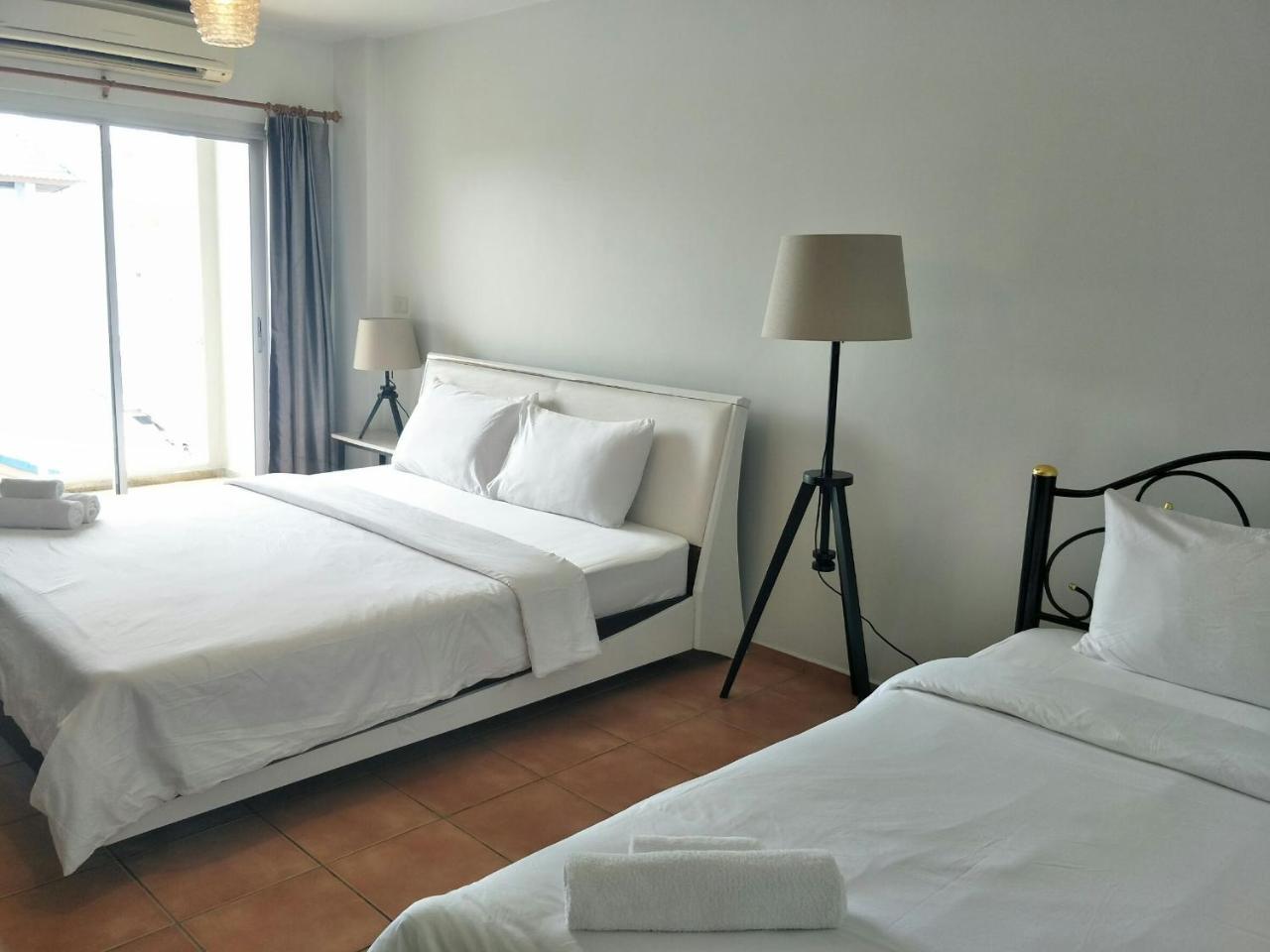 Lomsabai Apartments Bangsaen Екстериор снимка