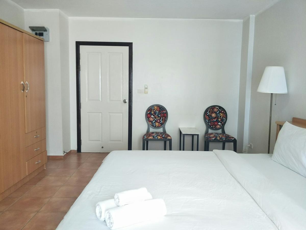 Lomsabai Apartments Bangsaen Екстериор снимка