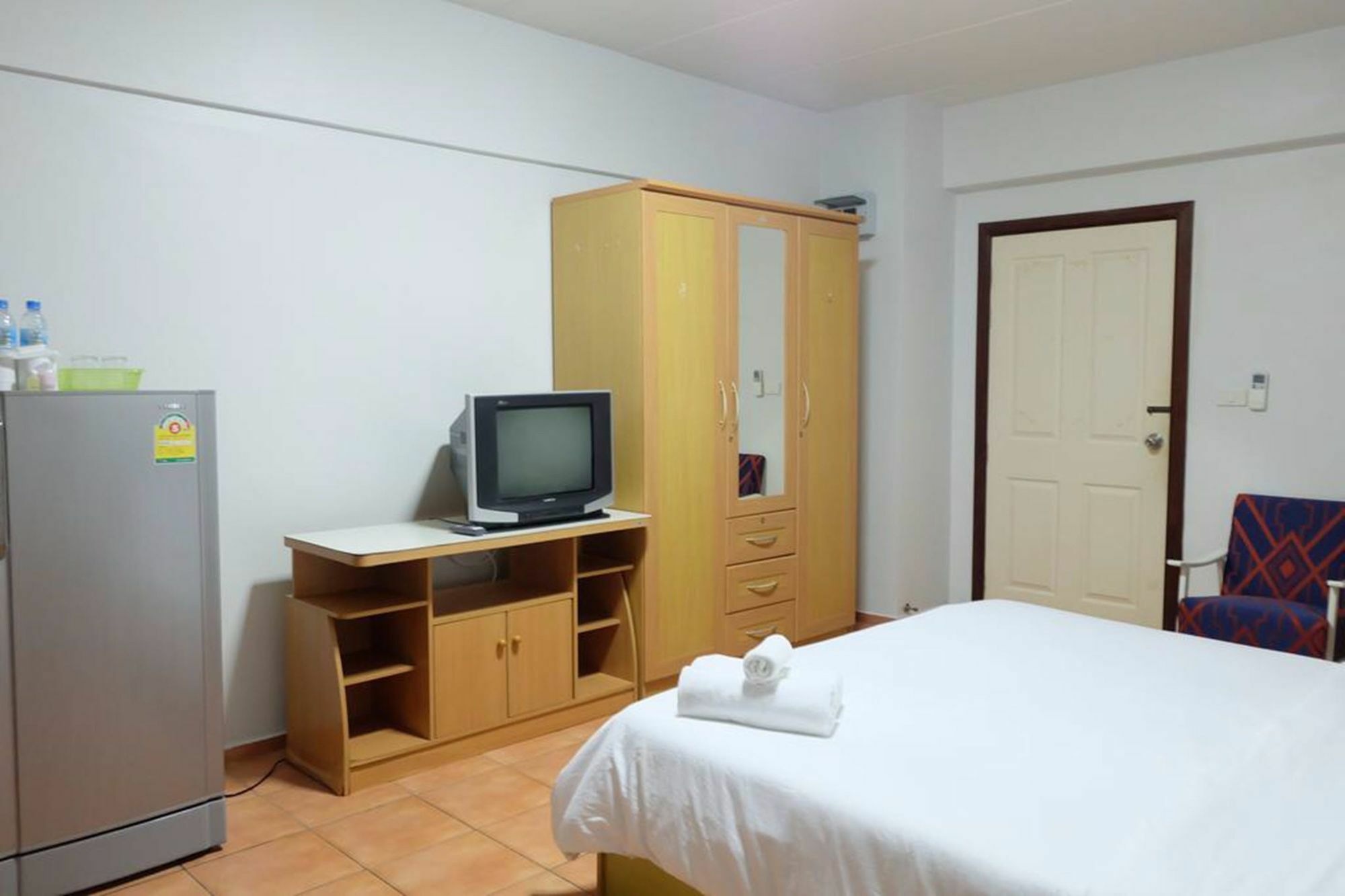 Lomsabai Apartments Bangsaen Екстериор снимка